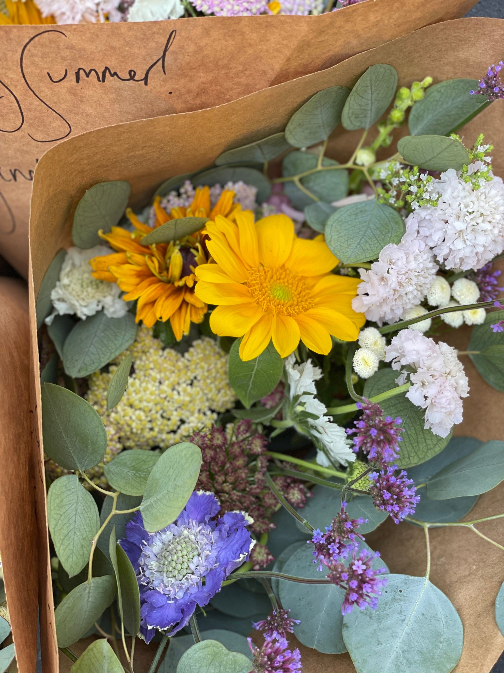 Garden Bouquet Subscription Service Free guide with purchase